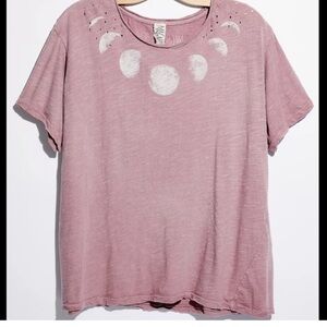 Magnolia Pearl Moon Phase Graphic T-Shirt